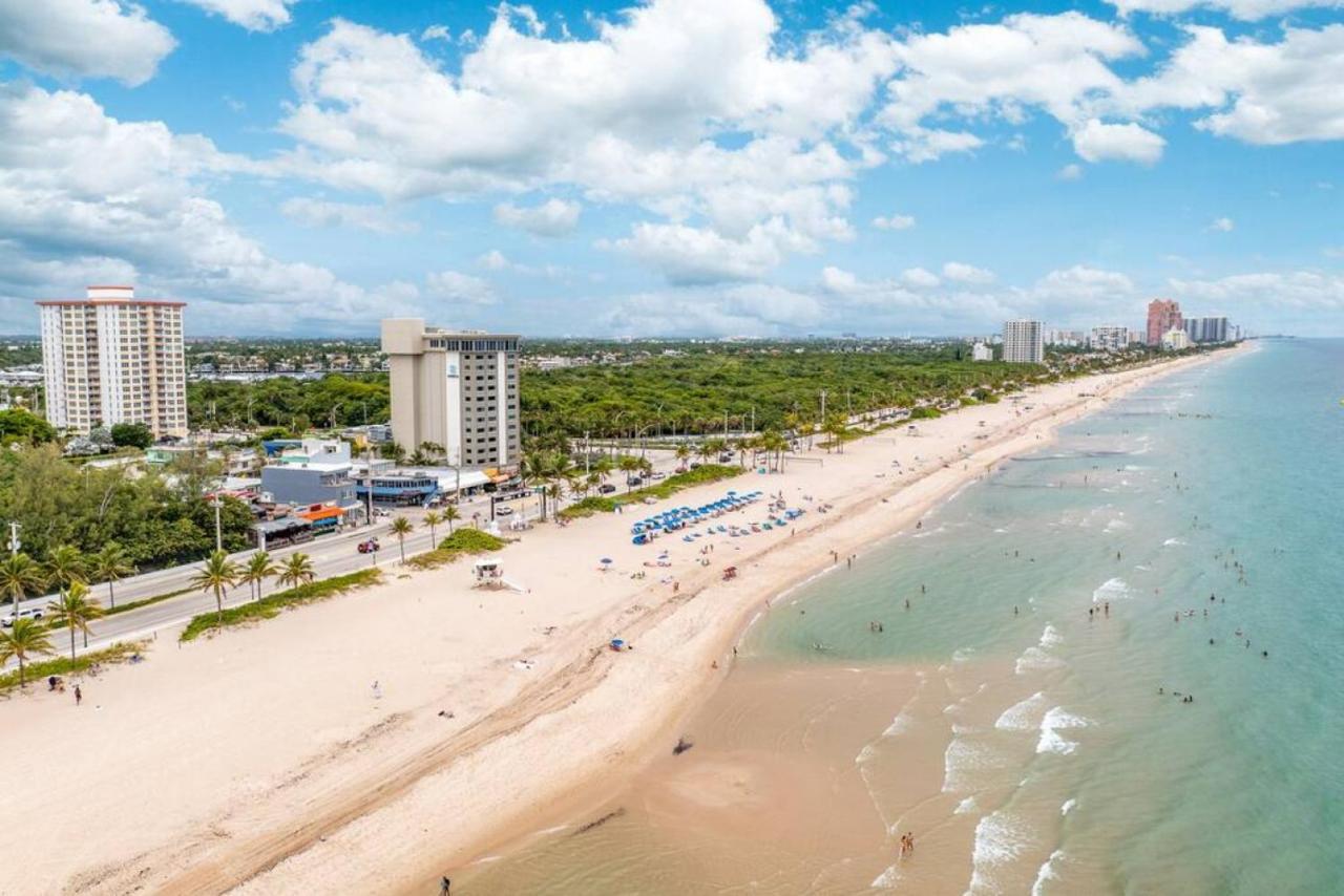 The Purple Pelican Beachfront With Ocean Balcony Unit 1 Fort Lauderdale Exteriör bild
