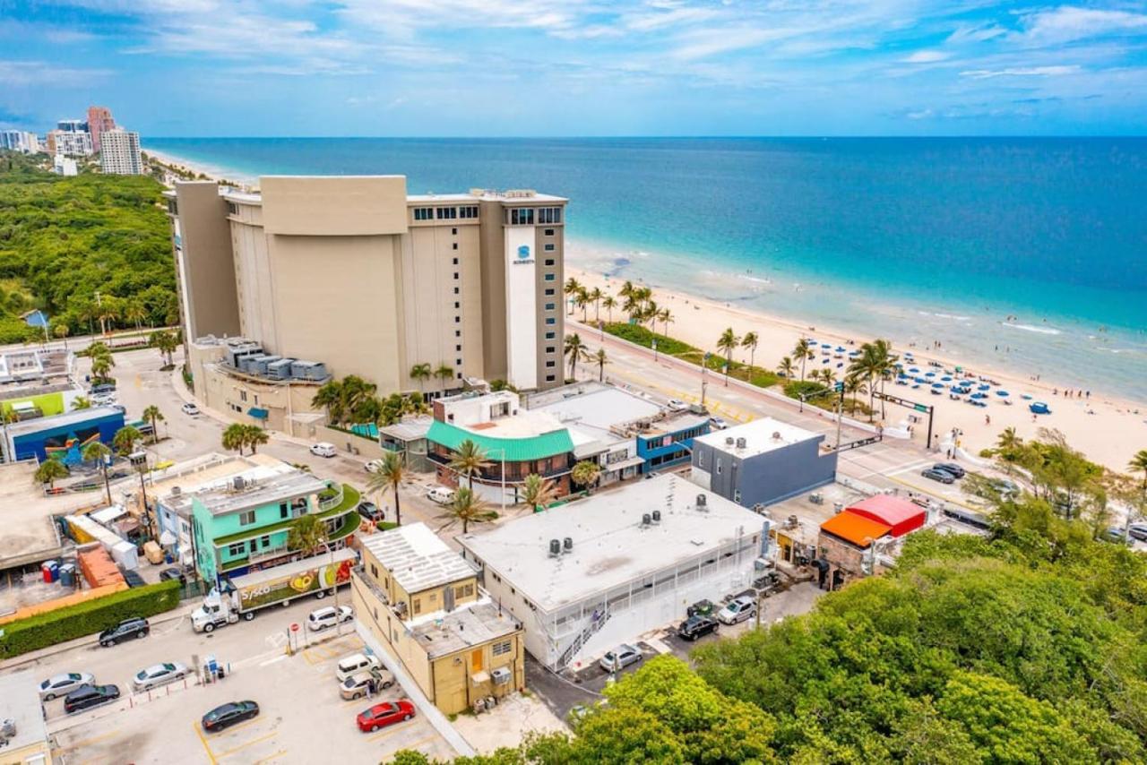 The Purple Pelican Beachfront With Ocean Balcony Unit 1 Fort Lauderdale Exteriör bild
